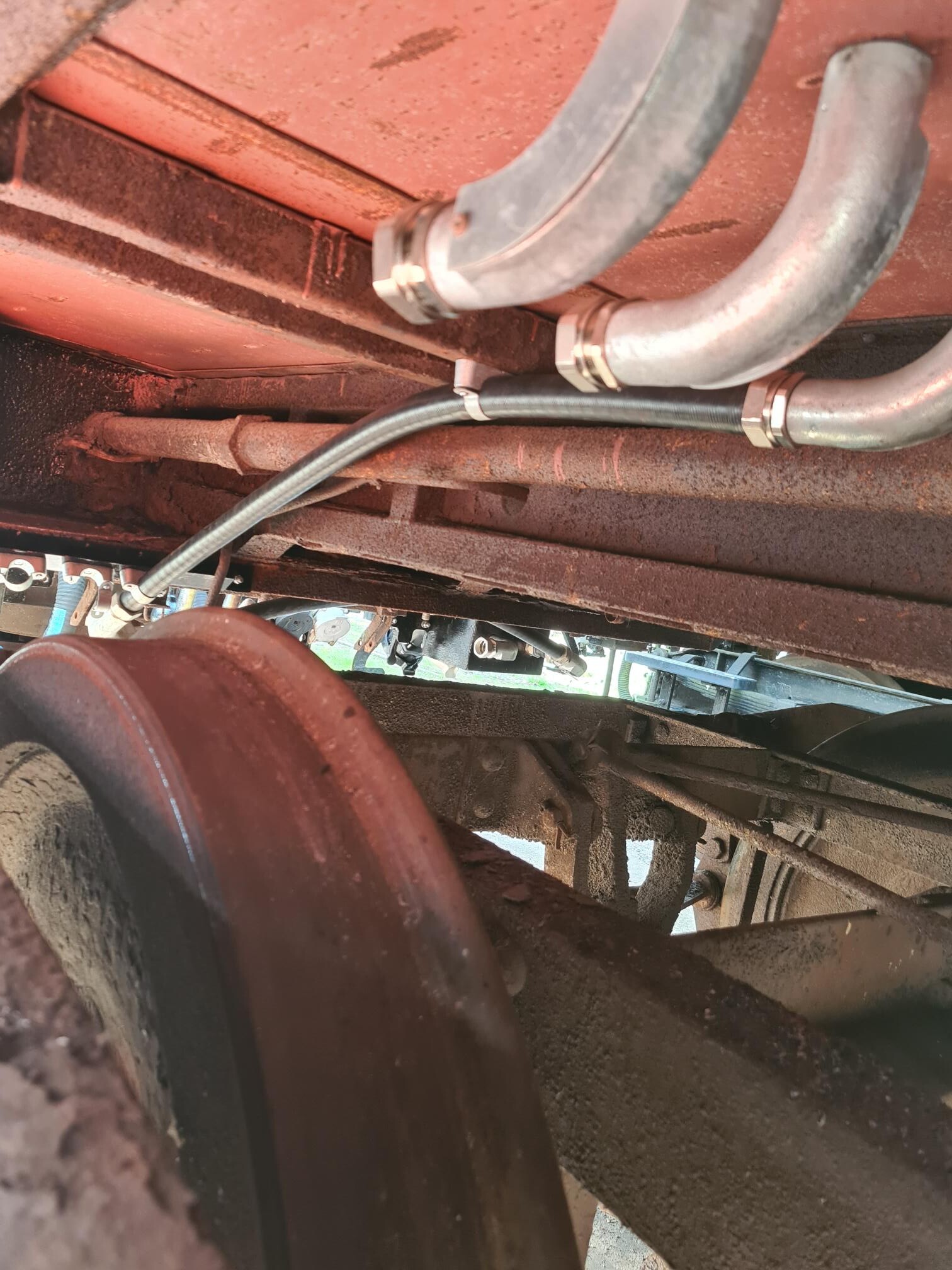 Class 100: Conduit for the rear jumpers
